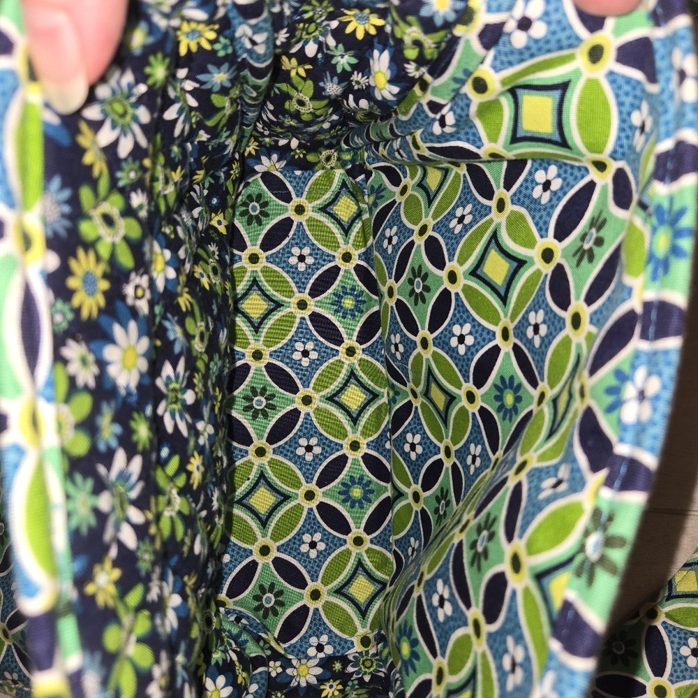 Vera Bradley Lindsay Crossbody, Daisy Daisy, NWOT - Picture 11 of 15